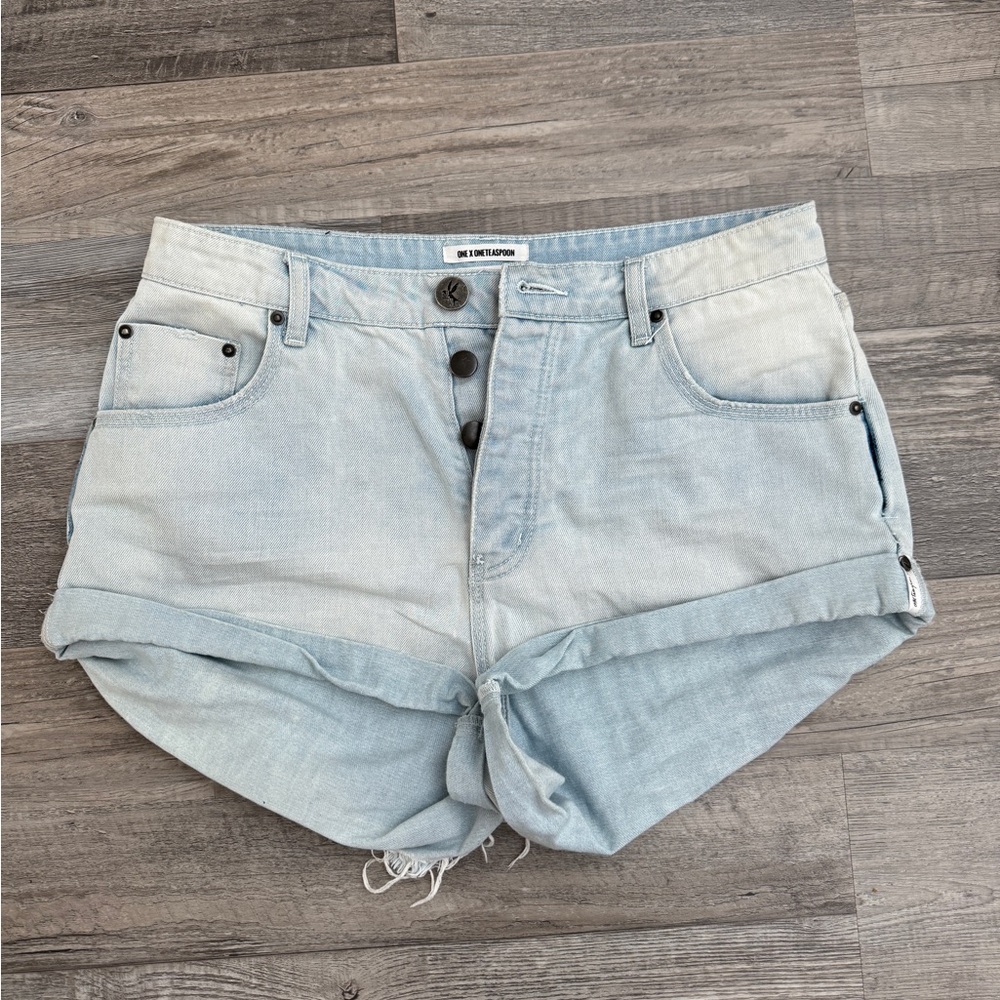 ONE TEASPOON LIGHT WASH SHORTS